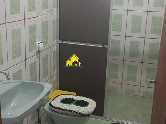 #1049 - Casa para Venda em Nova Resende - MG - 2