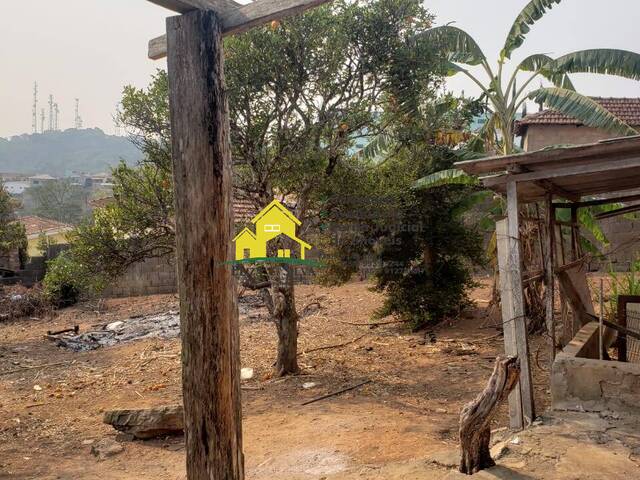 #1073 - Casa para Venda em Nova Resende - MG