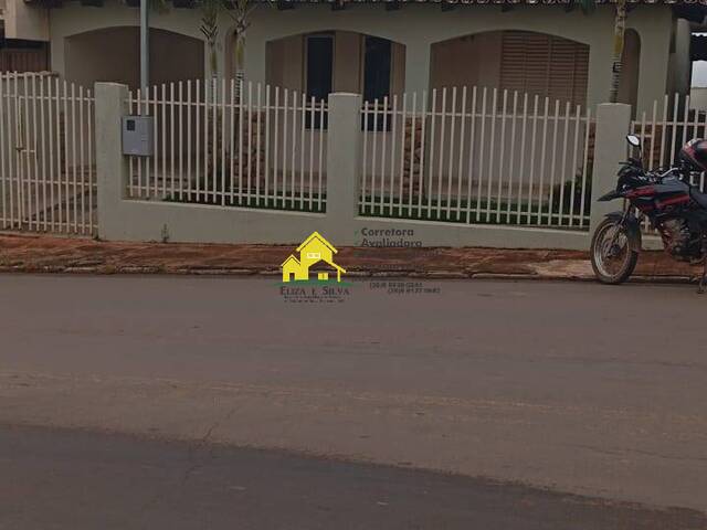 #1086 - Casa para Venda em Nova Resende - MG