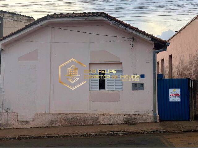 #1167 - Casa para Venda em Nova Resende - MG
