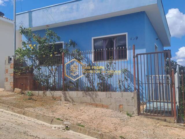 #1095 - Casa para Venda em Nova Resende - MG - 1