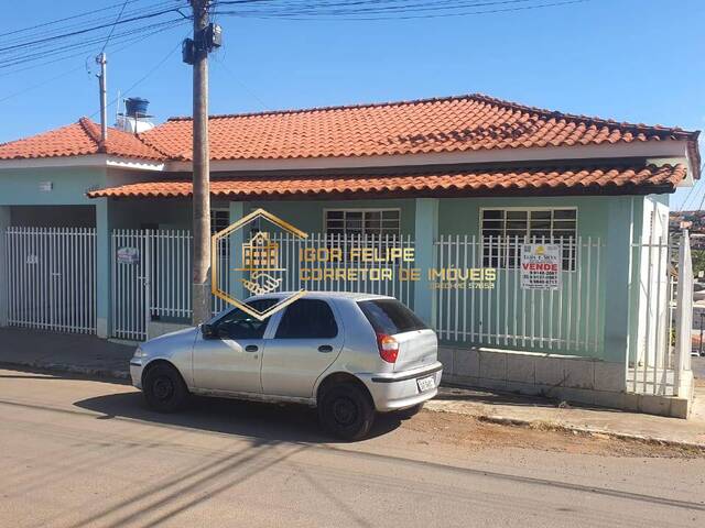 #1103 - Casa para Venda em Nova Resende - MG - 2